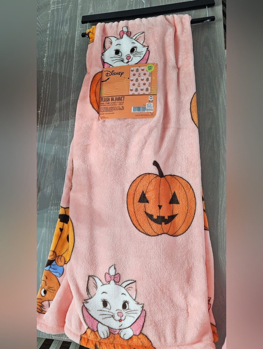 NWT! Halloween Disney The Aristocats Super Soft Throw Peach Blanket 50"x70"